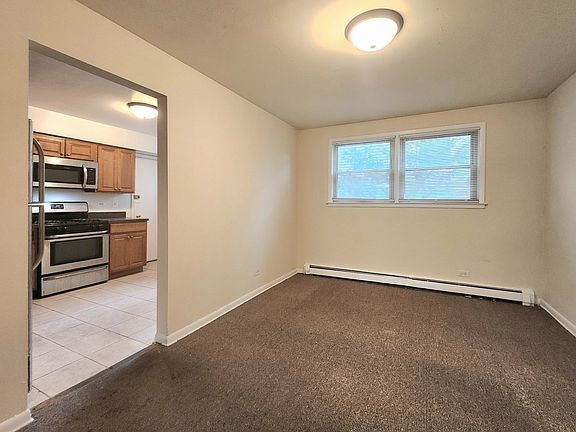 4th image of 2007 W Touhy Ave #108