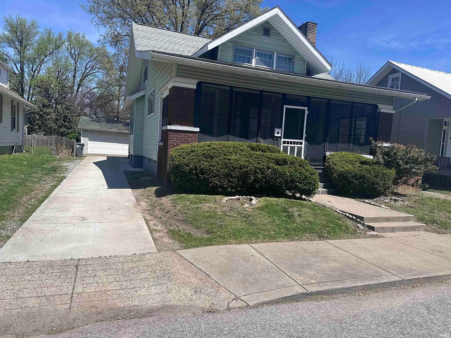 830 E Blackford Ave photo 1