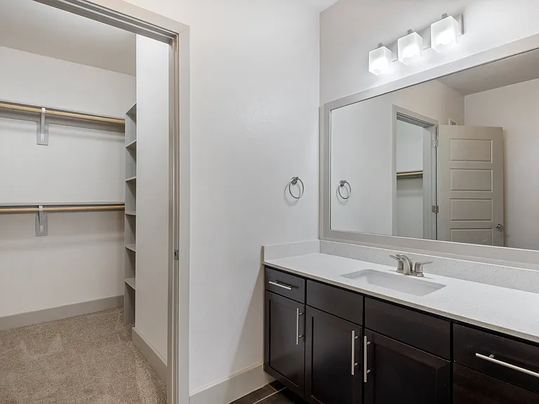 Charming Bathroom and Closet