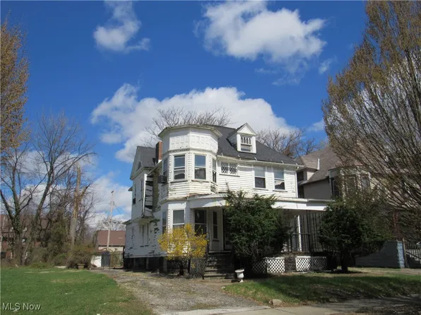 1831 Knowles St, East Cleveland, OH 44112