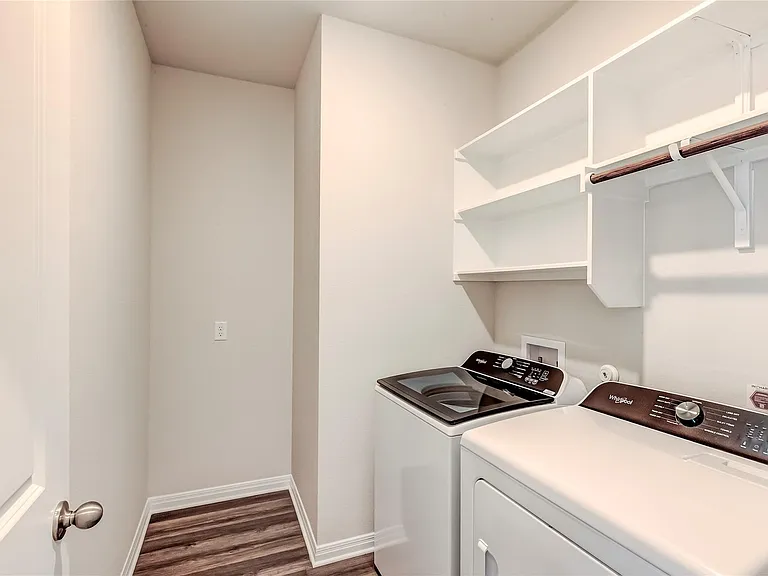 4905 Hazelnut Ln — Photo 27