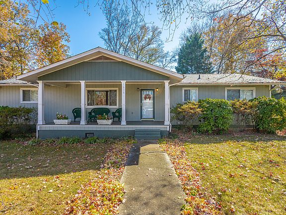 3rd image of 1616 Crappie Cir