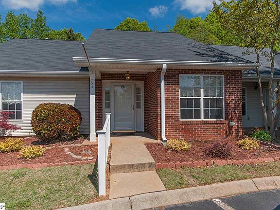 2nd image of 303 Woodruff Park Ln