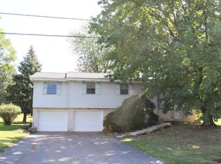 11 N Wood Rd, Lancaster, PA 17602