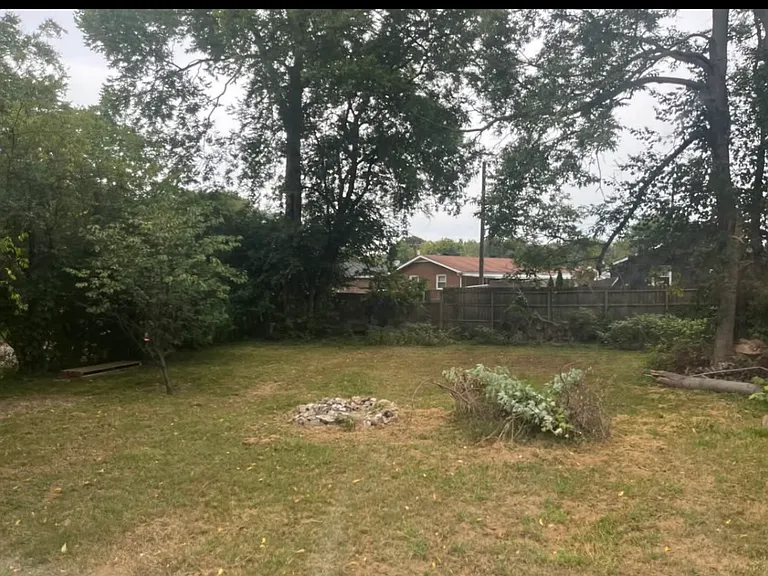 703 Douglas Ave — Photo 7
