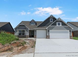 15805 E 75th St, Owasso, OK 74055