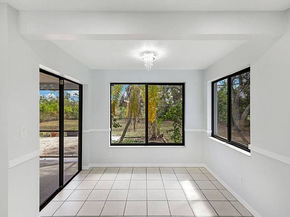 4th image of 17241 Johnston Dr