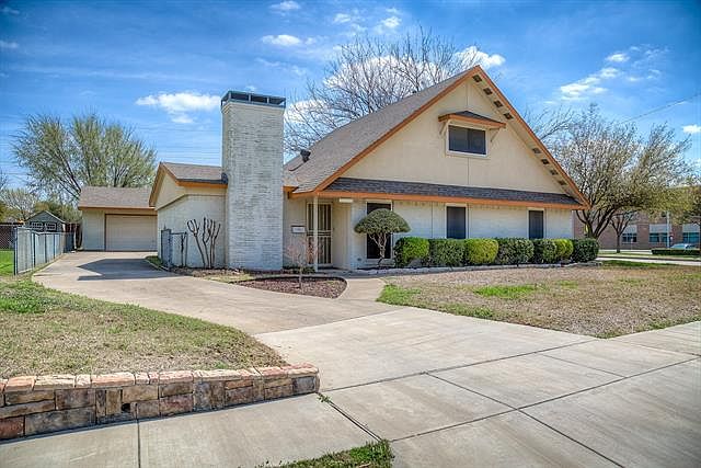 1st image of 2321 Valleywood Dr