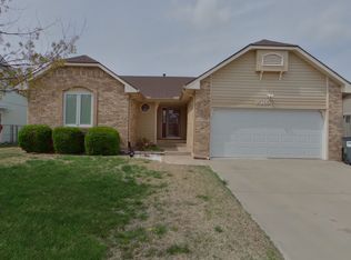 2365 S Cypress St, Wichita, KS 67207