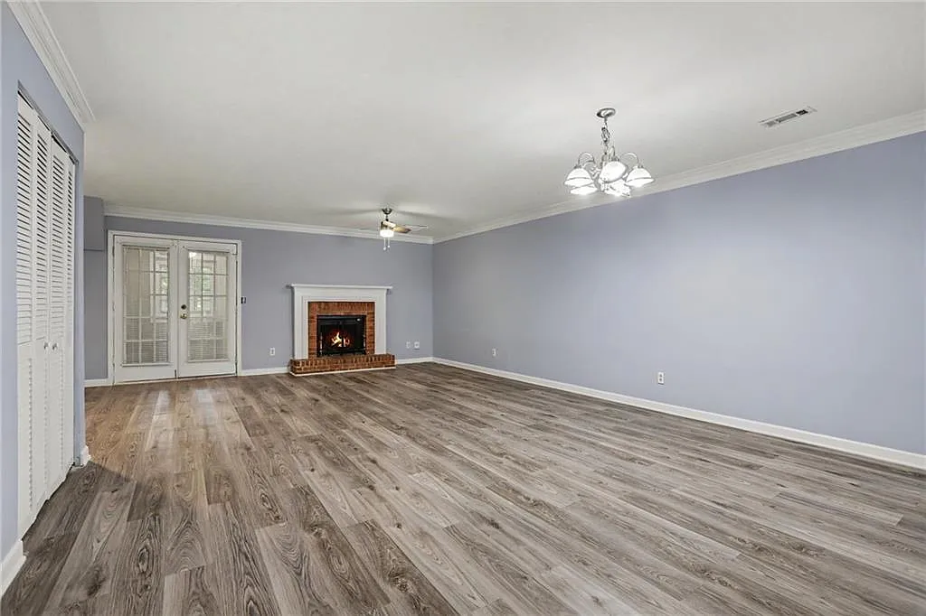 2 bed, 2.5 bath, 1580 sqft, $1,650 — Photo 4