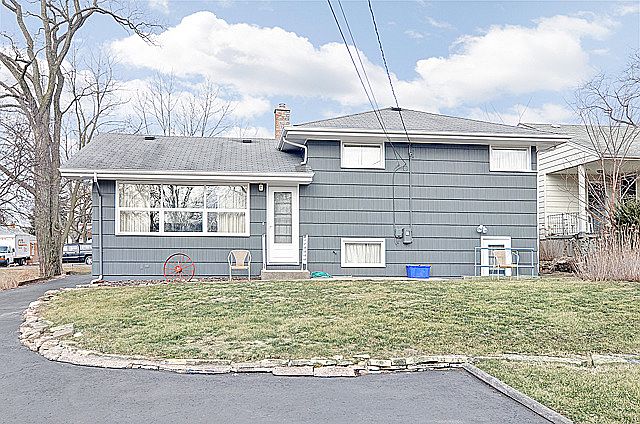 2nd image of 4831 Cornell Ave