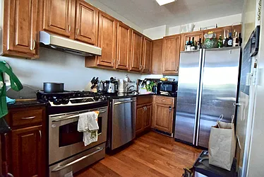 Rented by Safdie Realty Group