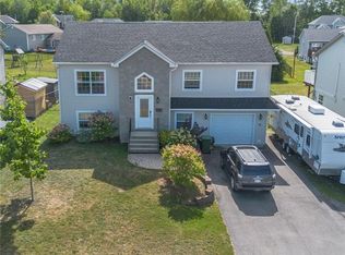 14 Hallihan Dr, Oromocto, NB E2V0C5