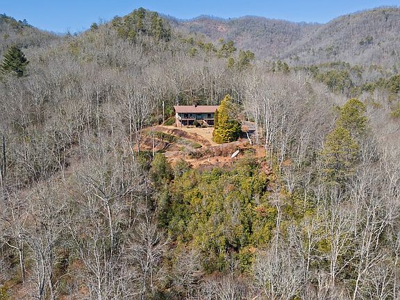 4th image of 1135 Daves Creek Rd