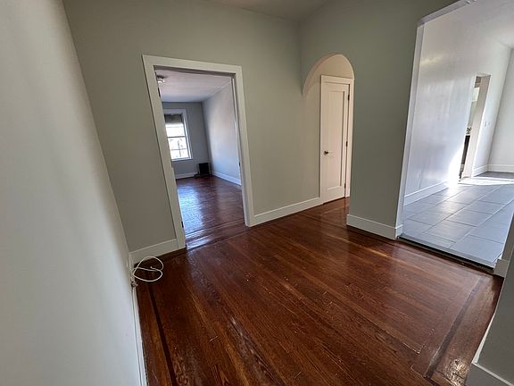 3rd image of 80-20 Broadway #6F