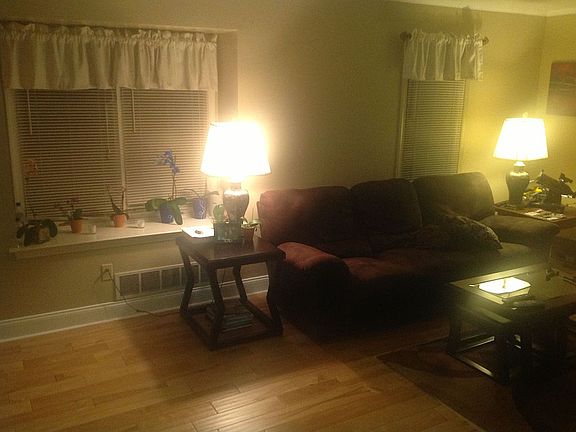 Bay window family room