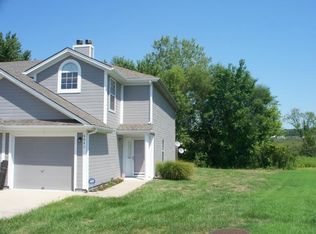 6041 NE Moonstone Dr, Lees Summit, MO 64064