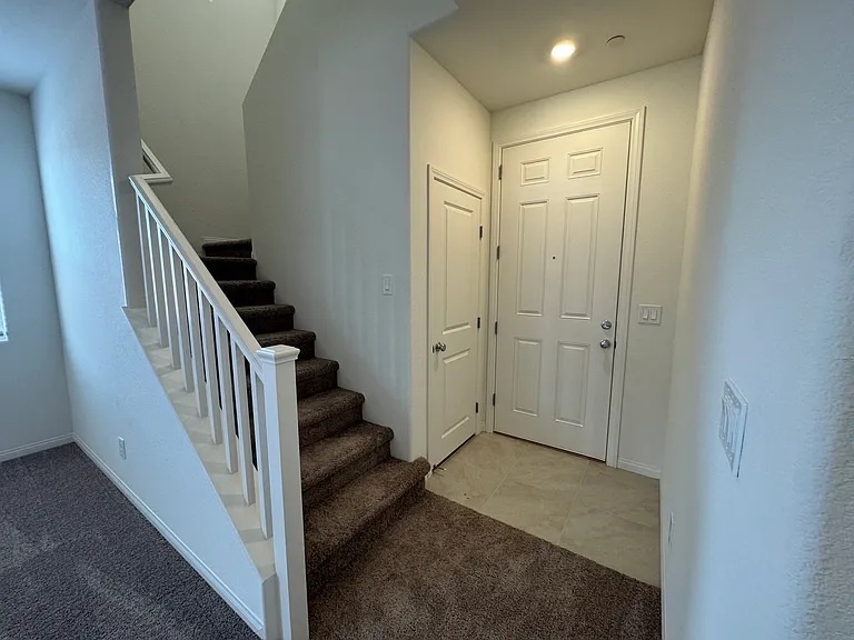 3655 Valpacos Ln — Photo 4