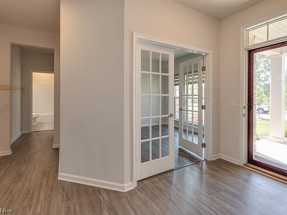5th image of 1467 McLean Ave
