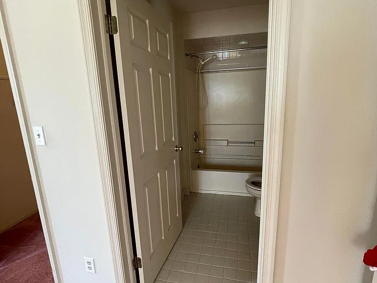 321 Waterford Dr #321 — Photo 14