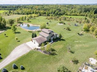 7909 Riverside Rd, Fredonia, WI 53021