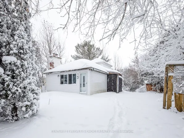 250 Kingfisher Ave, Tay, ON L0K 1R0