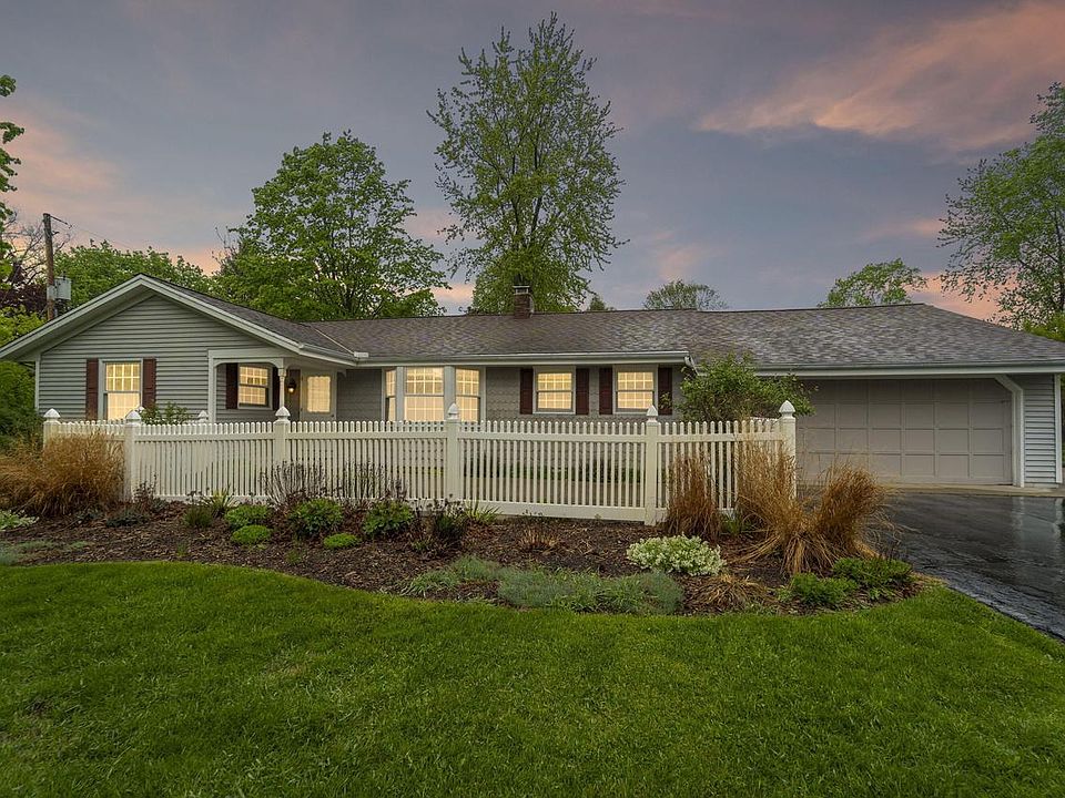 1st image of 4518 West Laverna AVENUE