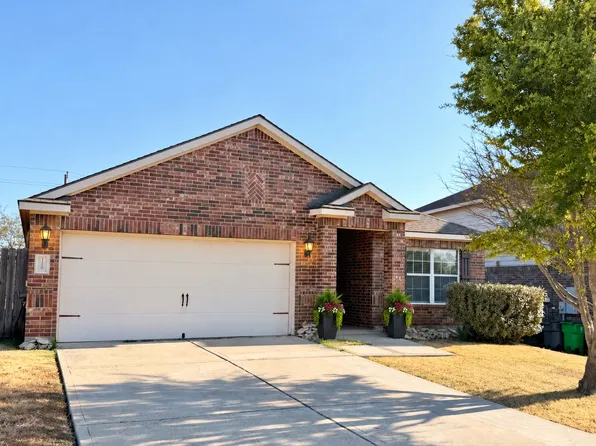 118 Chisholm Springs Ct, Newark, TX 76071