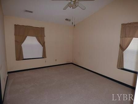 4th image of 604 Royal Garden Ct