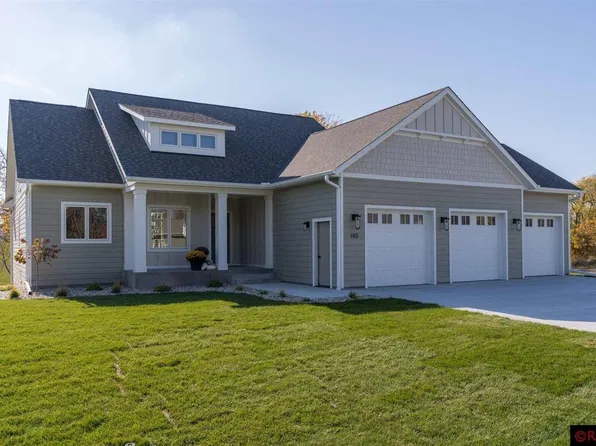 140 Butler Falls Rd, Mankato, MN 56001