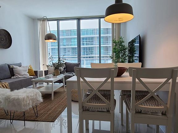 5th image of 1111 SW 1st Ave APT 2915