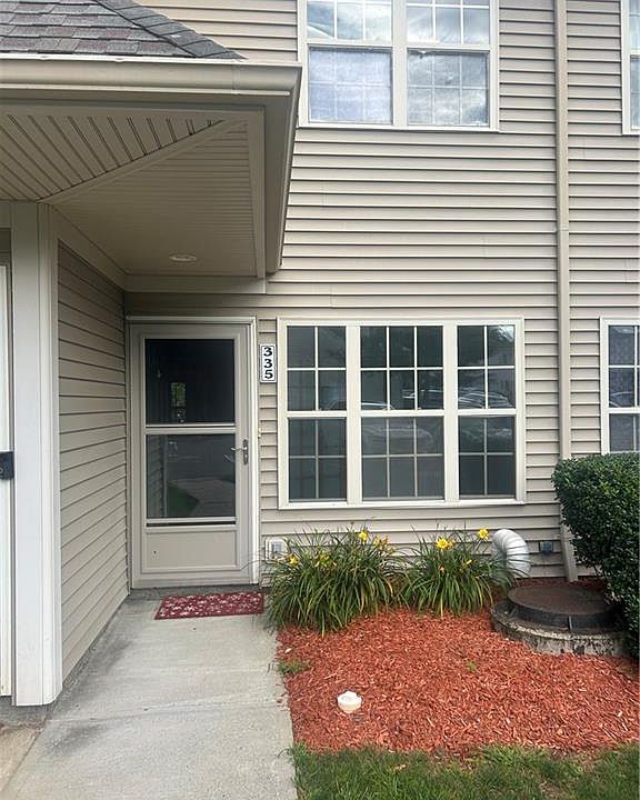 1st image of 335 Gregory Ct #1
