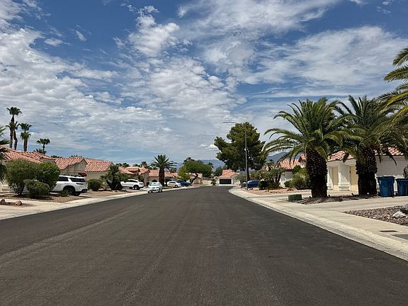 4th image of 4705 Victoria Beach Way
