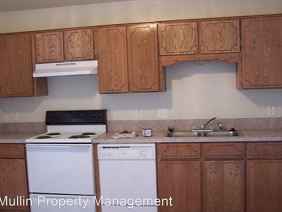 3rd image of 4206 Primrose Dr Unit A