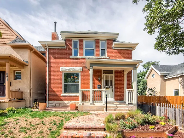 2935 N Marion St — Photo 1