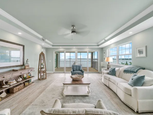 14550 River Beach Dr, Pt Charlotte, FL