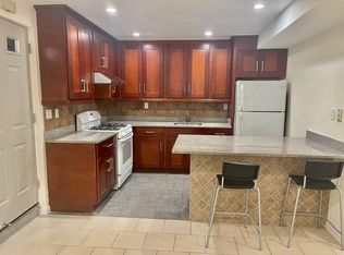 69-17 Little Neck Pkwy #G, Glen Oaks, NY 11004