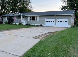 245 Golfside Dr, Alma, MI 48801