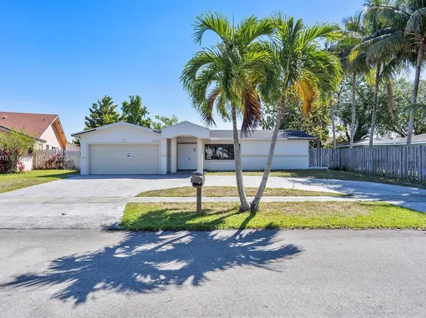4430 NW 80th Ter, Lauderhill, FL 33351