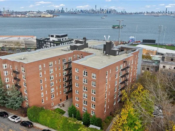36 Hamilton Ave APT 4A, Staten Island, NY 10301