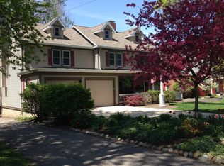 717 W 9th St S, Newton, IA 50208