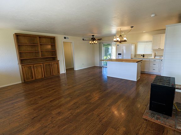 4th image of 27785 California Ave #145