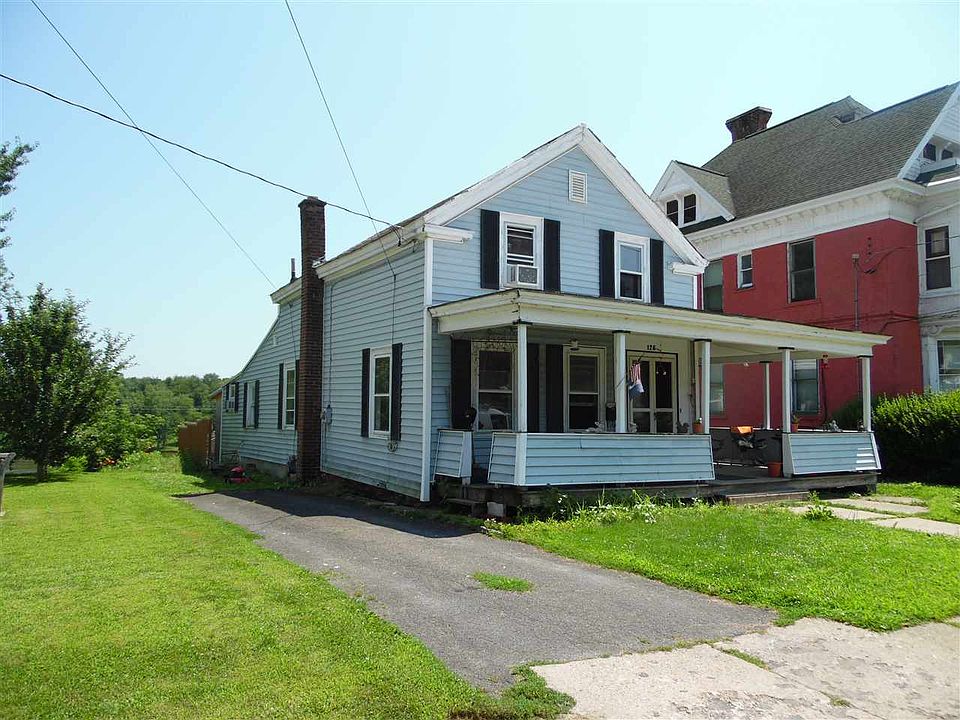 1st image of 126 N Main St