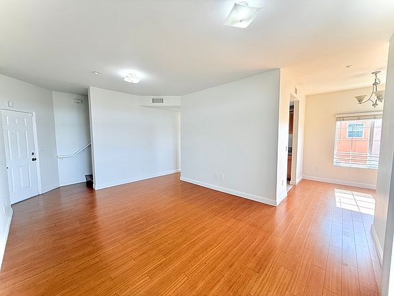 3rd image of 3711 Baldwin St APT 702