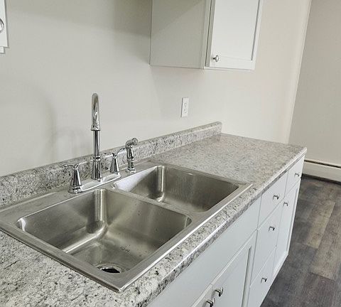 3rd image of 743 11th Ave S APT 6