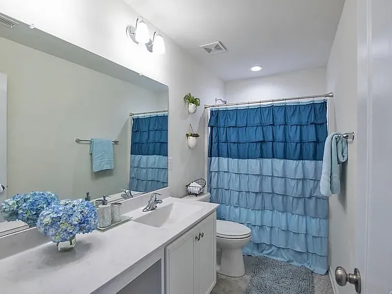 18400 Twin Falls Ln — Photo 8