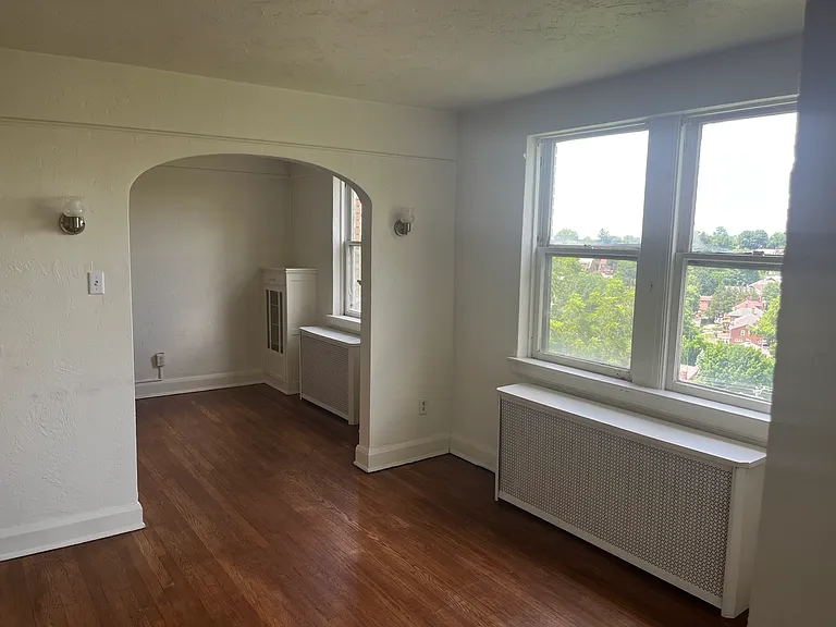 42 Academy Ave — Photo 8