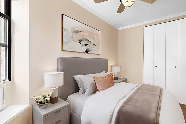 Sold by Douglas Elliman | media 18