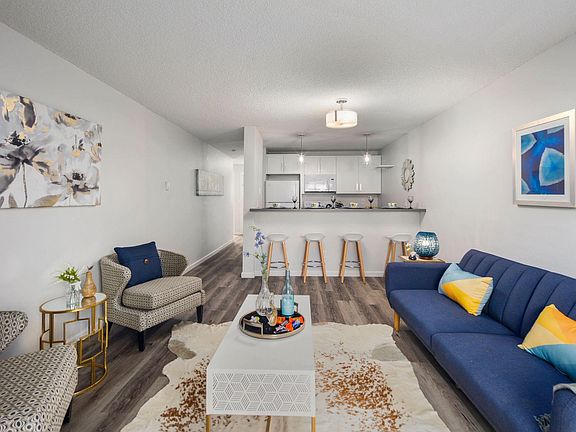 2nd image of 17431 Ambaum Blvd S Unit B7