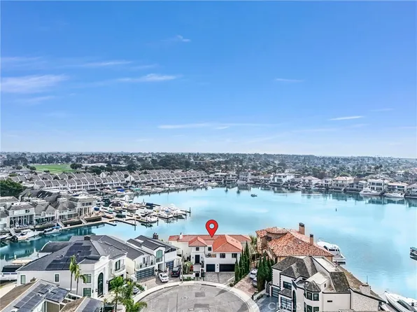 16412 Ardsley Cir, Huntington Beach, CA 92649